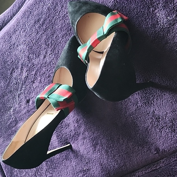 Shoes - Picture 4 of 9